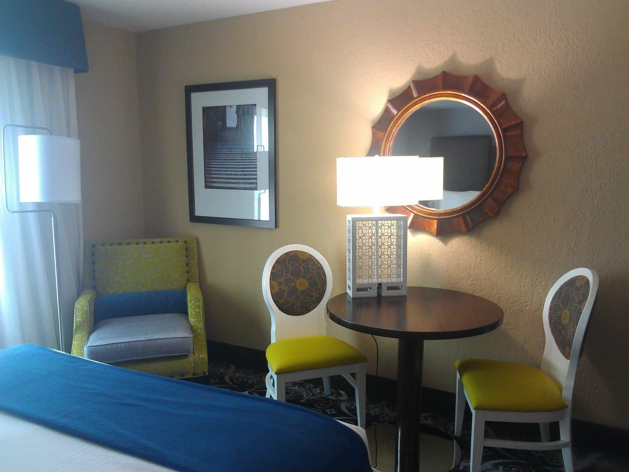 Holiday Inn Express Hotel & Suites North Kansas City By Ihg Kültér fotó