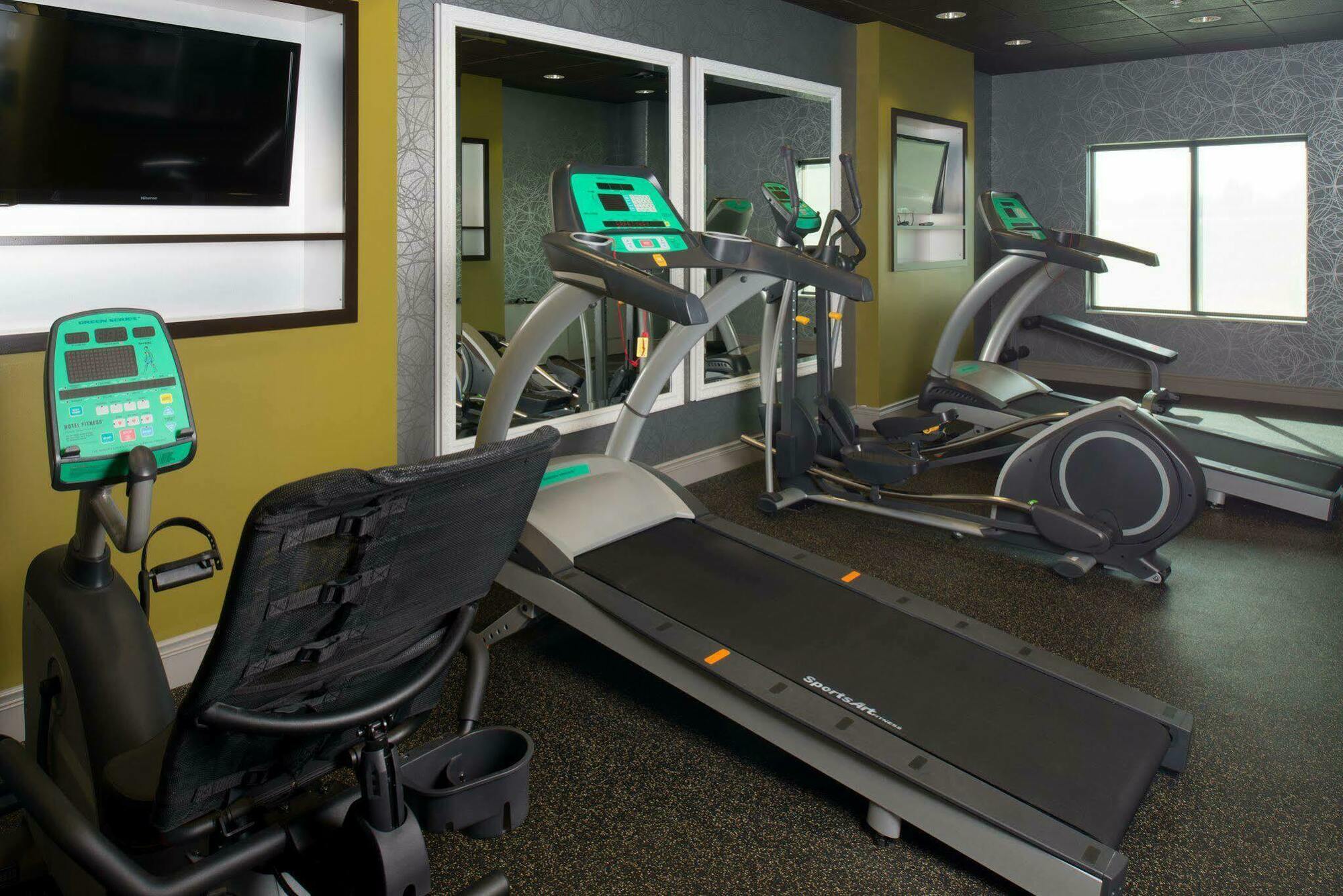 Holiday Inn Express Hotel & Suites North Kansas City By Ihg Kültér fotó