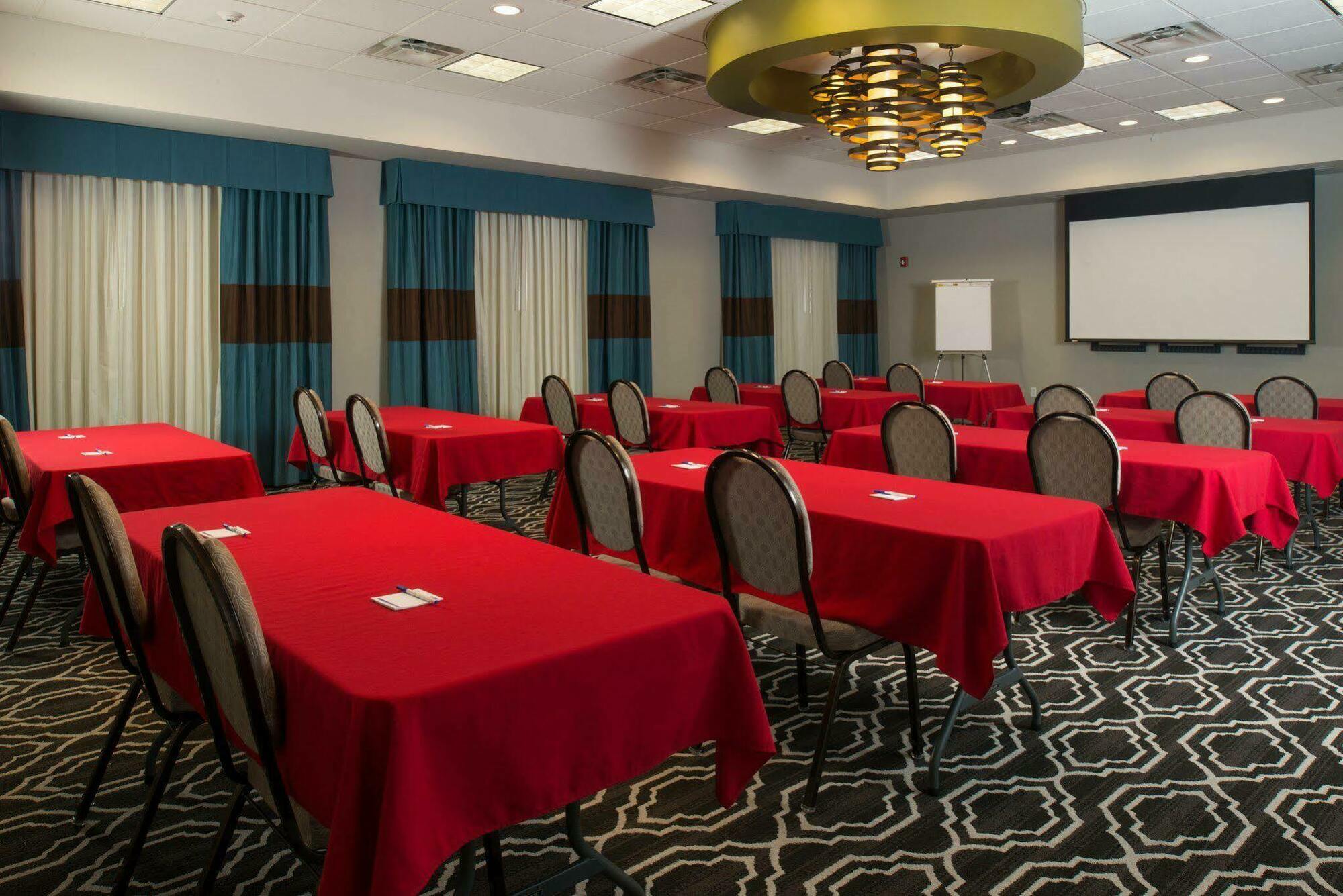 Holiday Inn Express Hotel & Suites North Kansas City By Ihg Kültér fotó