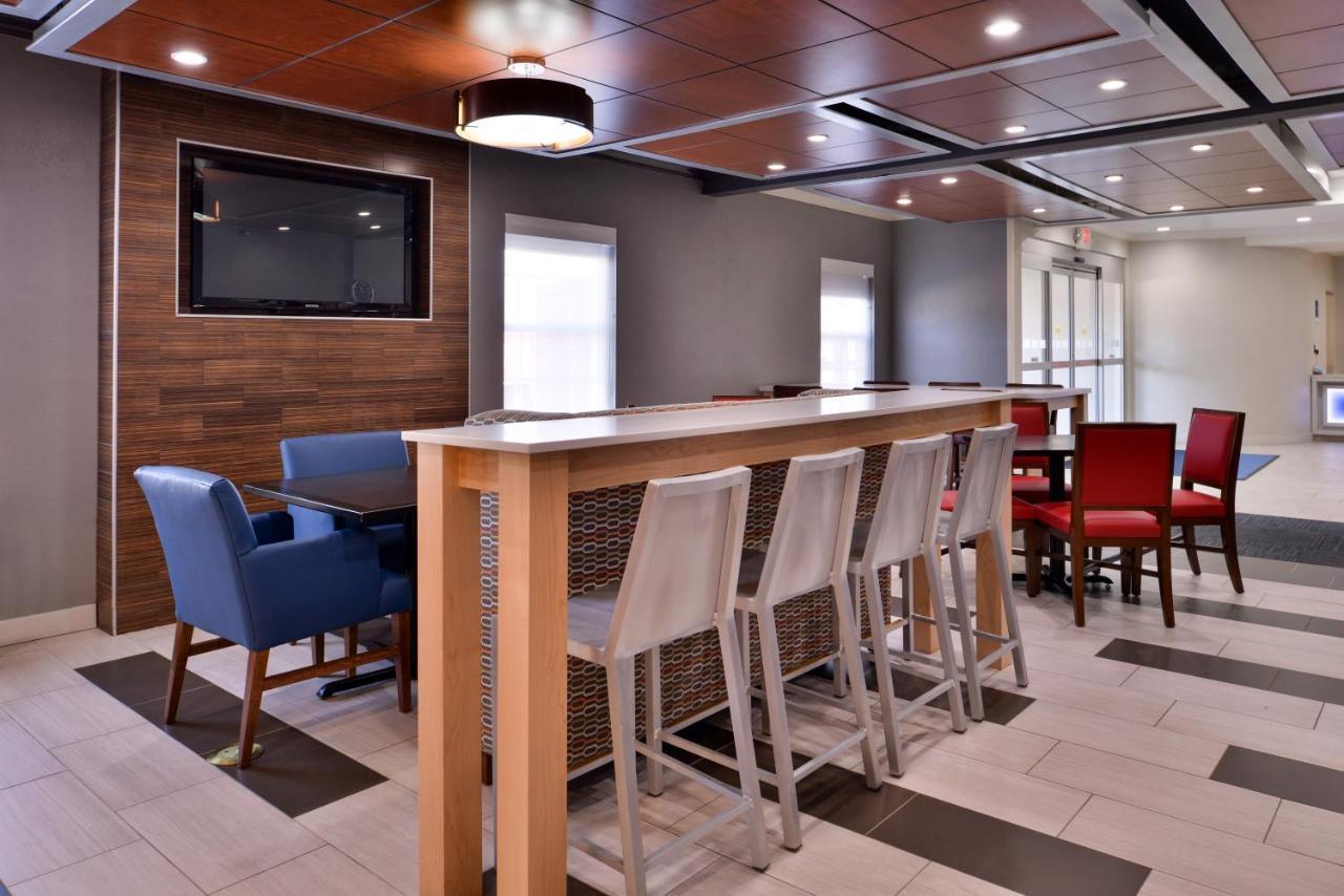 Holiday Inn Express Hotel & Suites North Kansas City By Ihg Kültér fotó