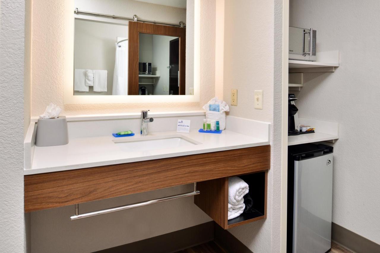 Holiday Inn Express Hotel & Suites North Kansas City By Ihg Kültér fotó