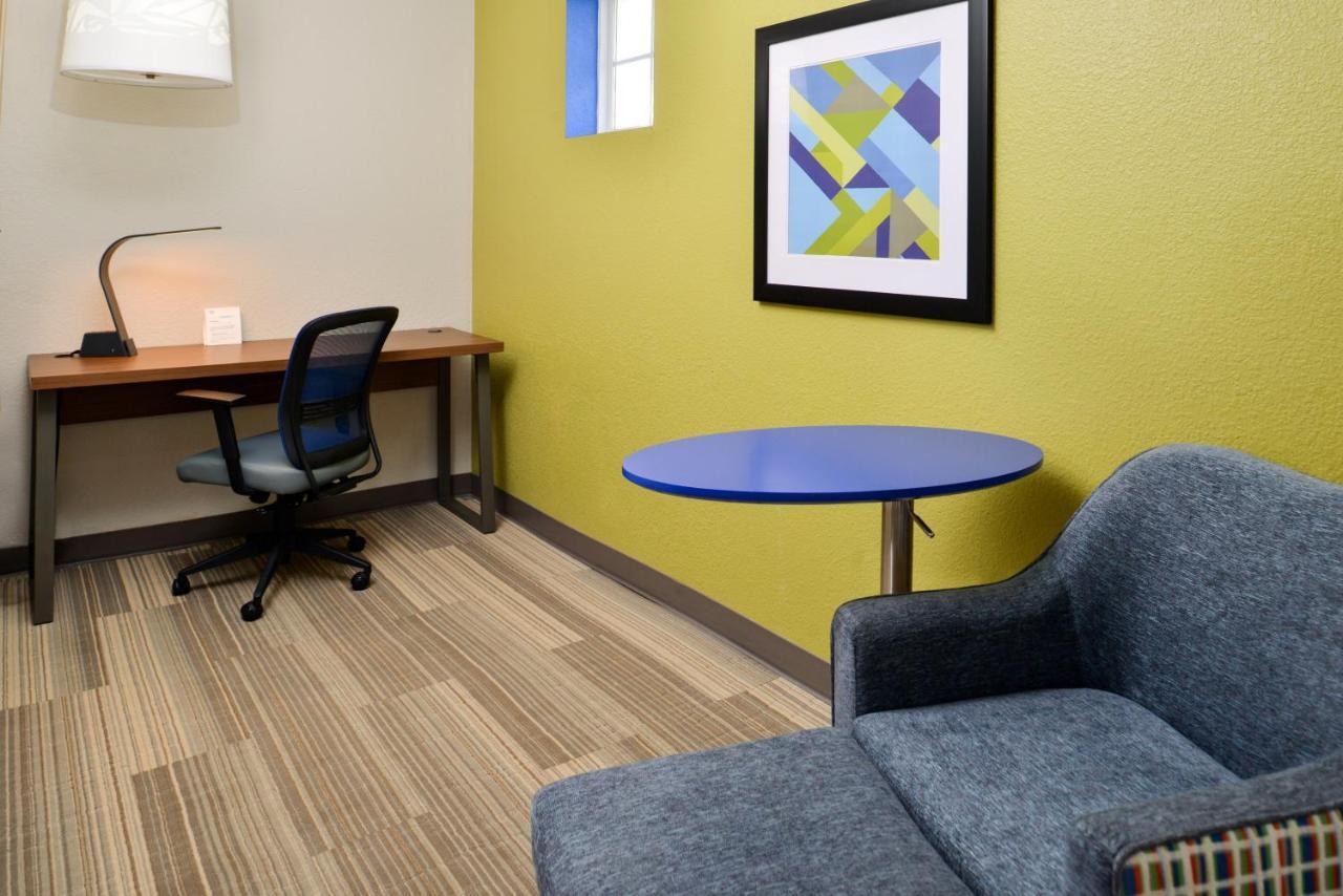 Holiday Inn Express Hotel & Suites North Kansas City By Ihg Kültér fotó
