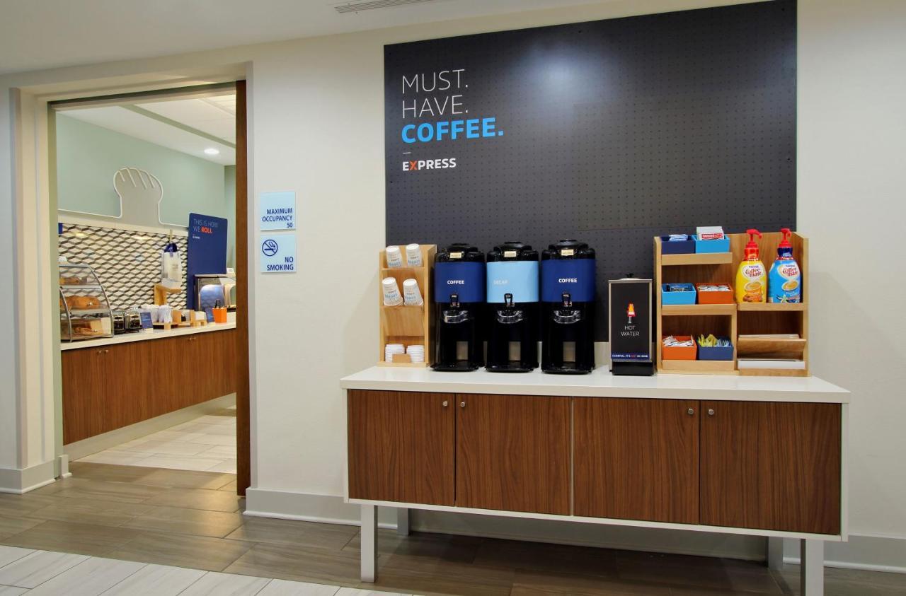 Holiday Inn Express Hotel & Suites North Kansas City By Ihg Kültér fotó